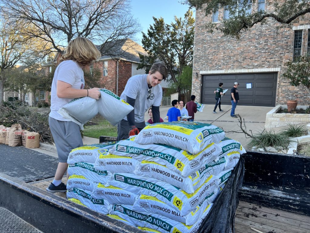 Mulch Day!